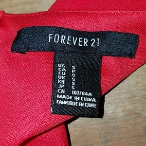 Forever 21 Dresses - FOREVER 21 RED DRESS🌸 Forever 21 Dresses - FOREVER 21 RED DRESS🌸
